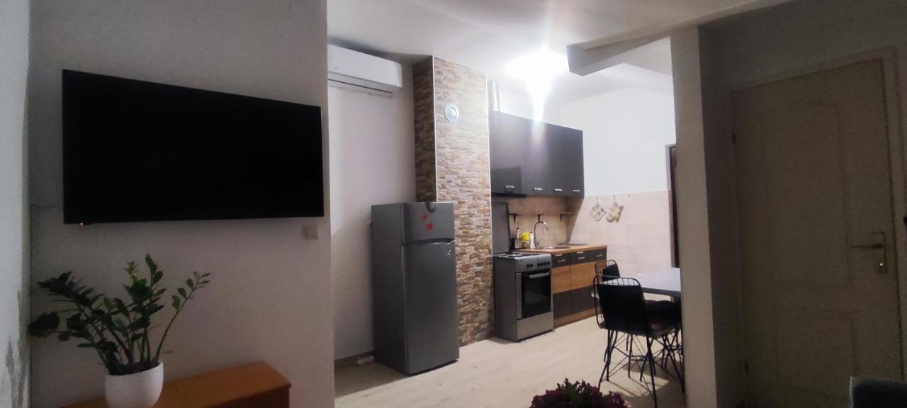 Apartment Kovac تْشيرسيك نوفي المظهر الخارجي الصورة